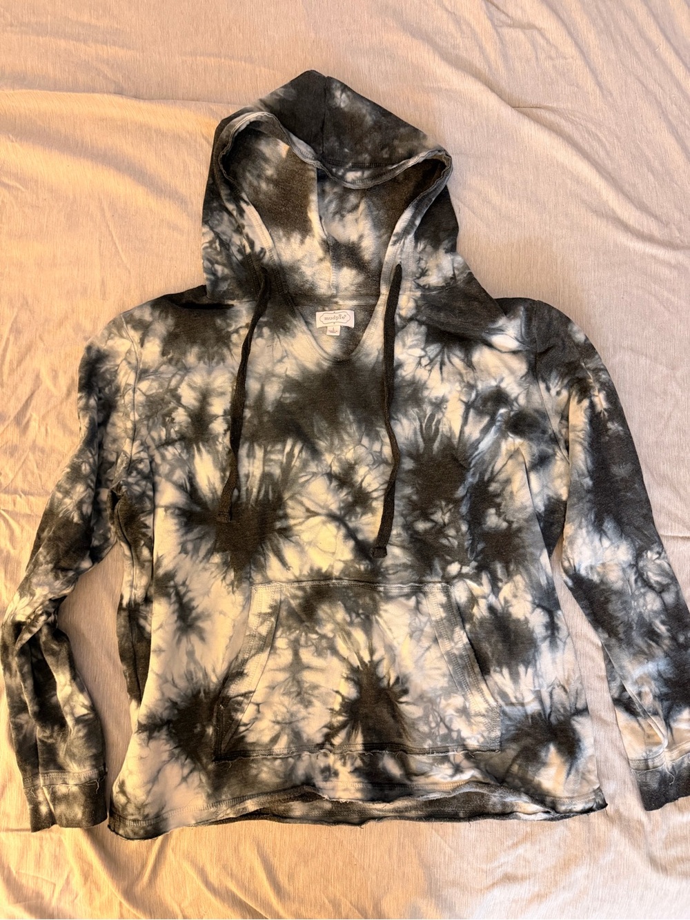 Women’s Mudpie Black & White Tie-Dye Hoodie